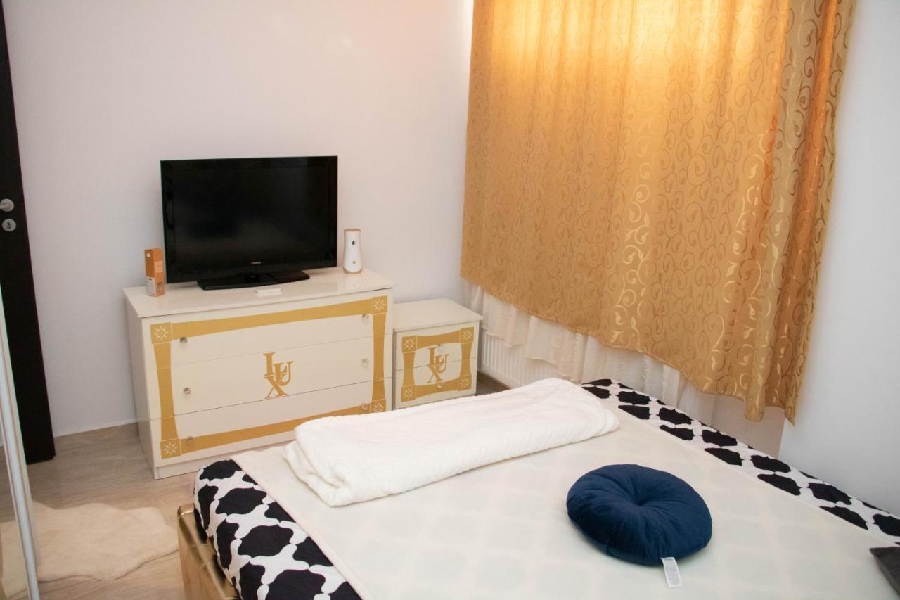 Apartament Capitala Militari Roşu Zewnętrze zdjęcie