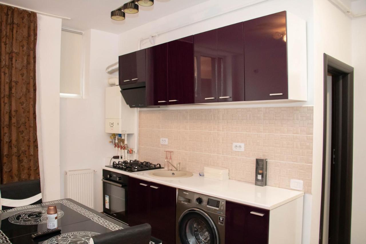 Apartament Capitala Militari Roşu Zewnętrze zdjęcie