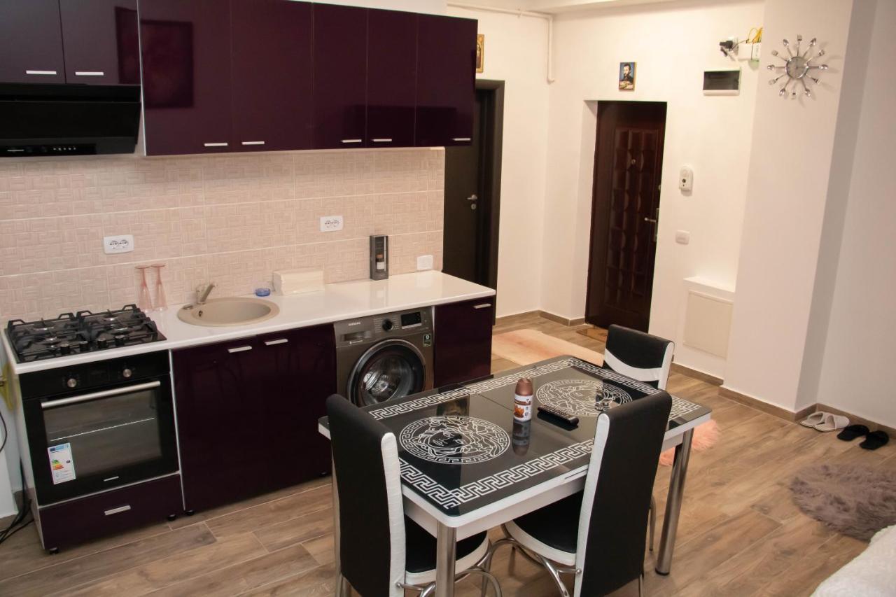 Apartament Capitala Militari Roşu Zewnętrze zdjęcie