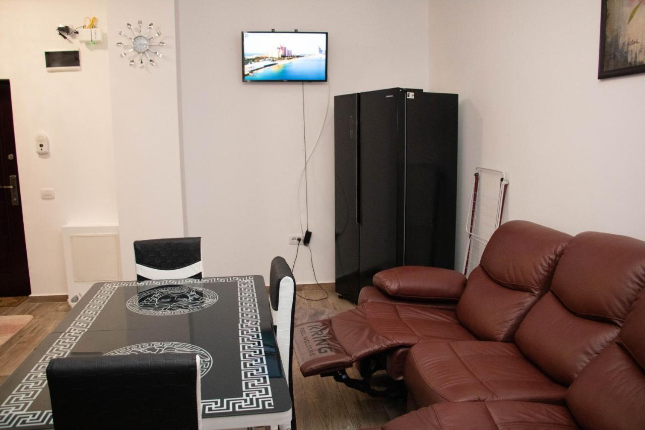Apartament Capitala Militari Roşu Zewnętrze zdjęcie